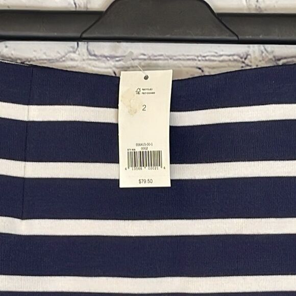 Banana Republic Mini Skirt - Picture 5 of 6